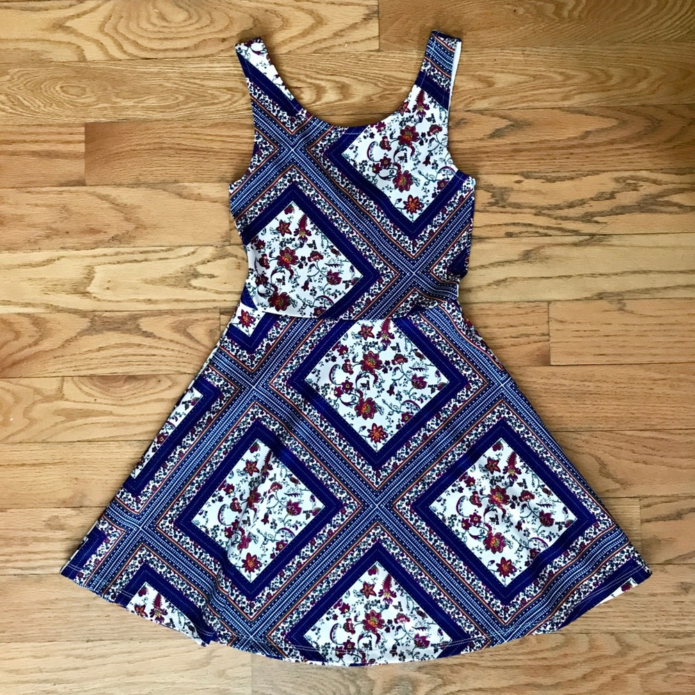 Super cute H&M dress